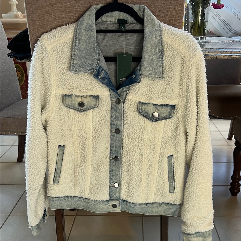 NWT Ivory Sherpa Jacket with Light Denim Size Small